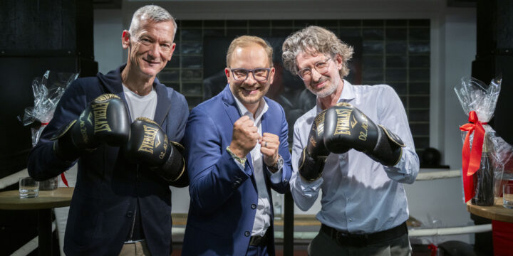 Schlagaustausch im Ring: Ärzte im Korsett?